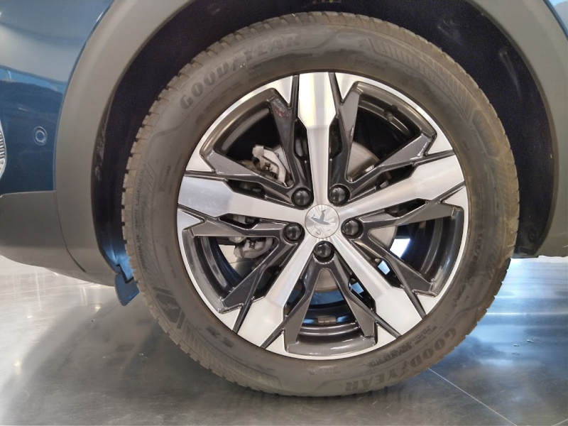 プジョー 5008 GT 7シーター メーカー保証 中古車情報 DESTINO 横浜